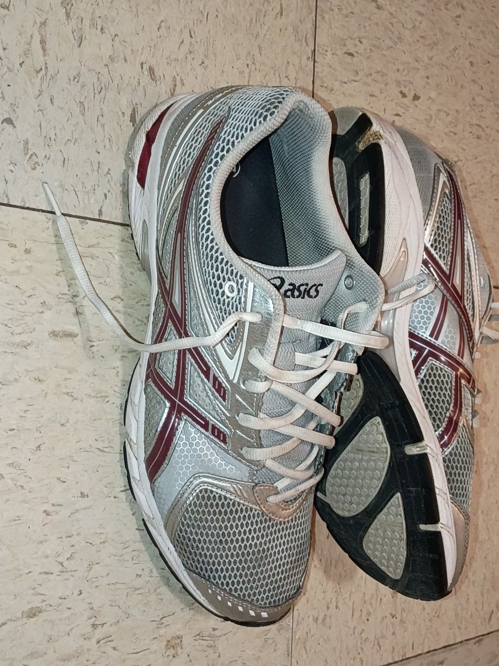 MEN'S ASICS GEL-1130  Silver and Maroon Running Shoes